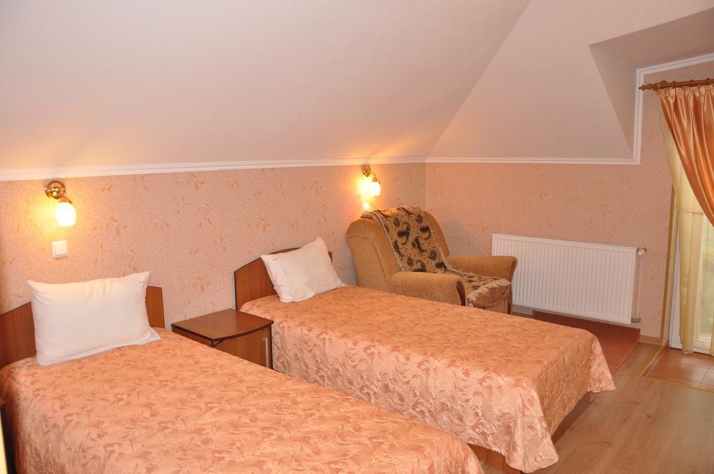 Focus Hotel Chust Pokoj fotografie