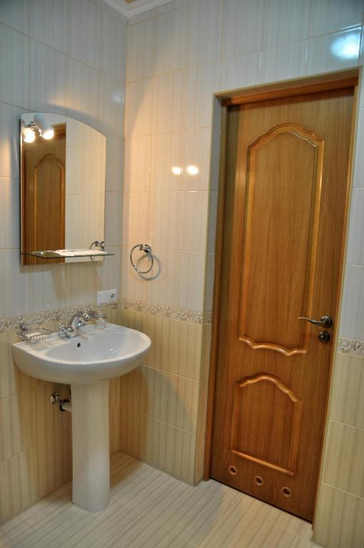 Focus Hotel Chust Pokoj fotografie